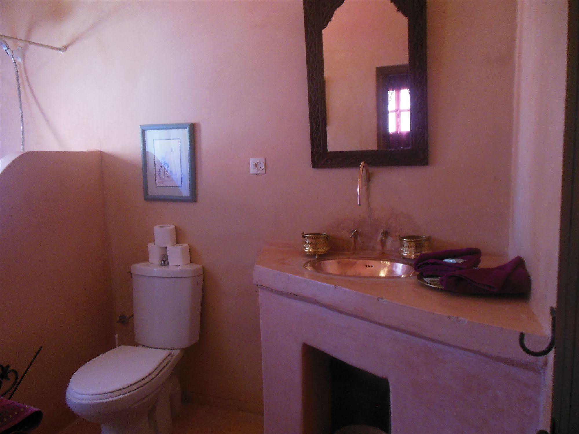 Kasbah Du Peintre Bed & Breakfast เอท เบน ฮัดโด ภายนอก รูปภาพ